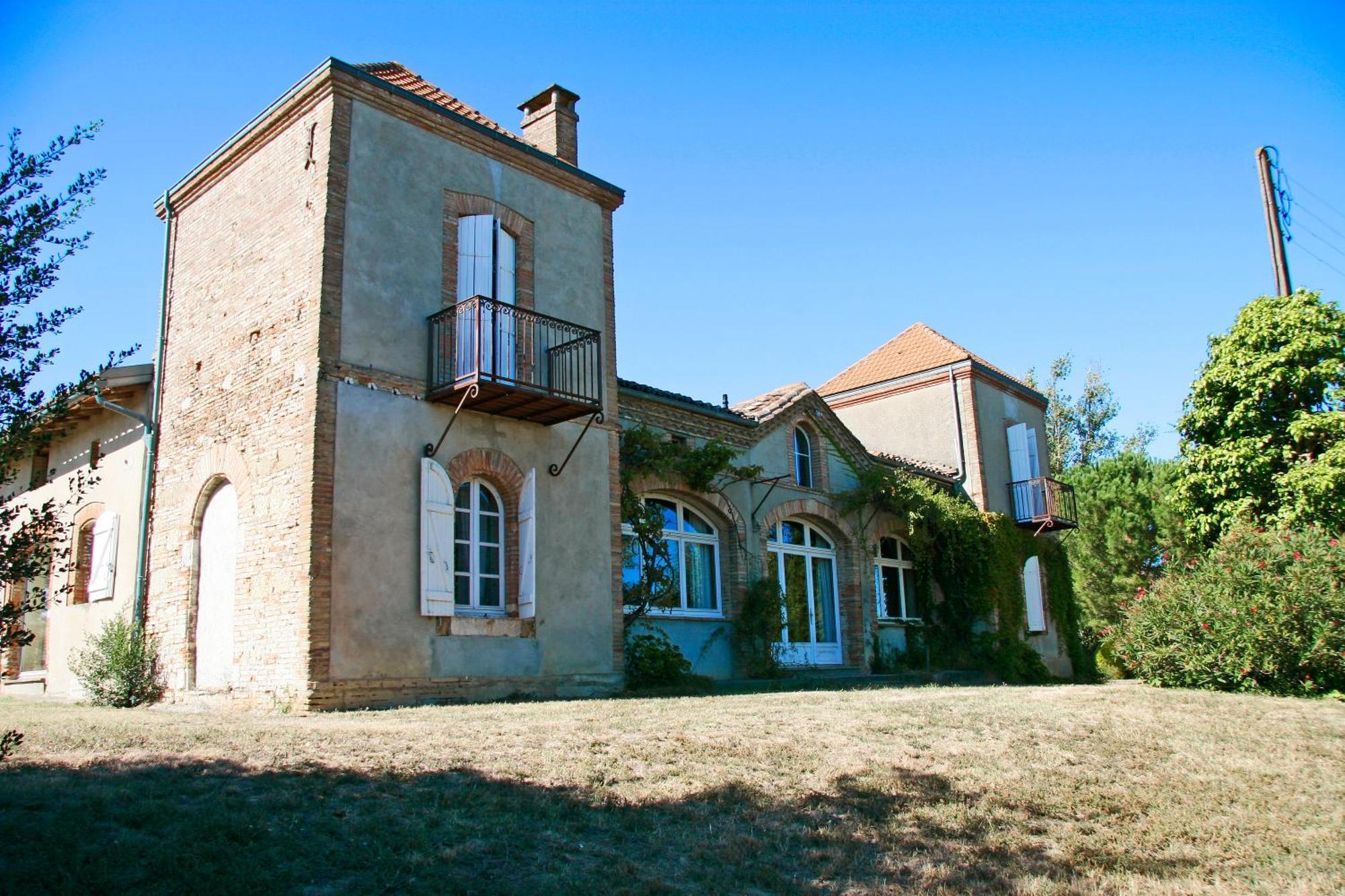 Chambres D'Hotes Le Loubet LʼIsle-Jourdain Exterior foto