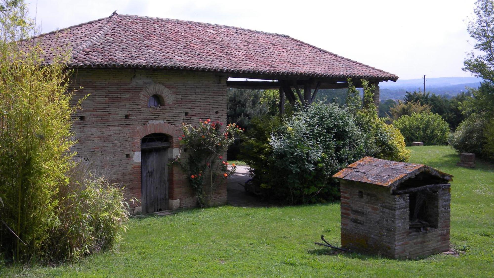 Chambres D'Hotes Le Loubet LʼIsle-Jourdain Exterior foto